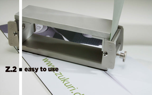 zukuri Z.2.1 Schärfsystem für Messer ermöglicht das Schärfen konvexer Messerklingen; zukuri Z.2.1 Sharpening system for knives enables the sharpening of convex knife blades.