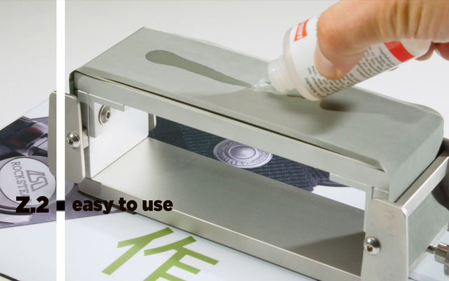 zukuri Z.2.1 Schärfsystem für Messer ermöglicht das Schärfen konvexer Messerklingen; zukuri Z.2.1 Sharpening system for knives enables the sharpening of convex knife blades.